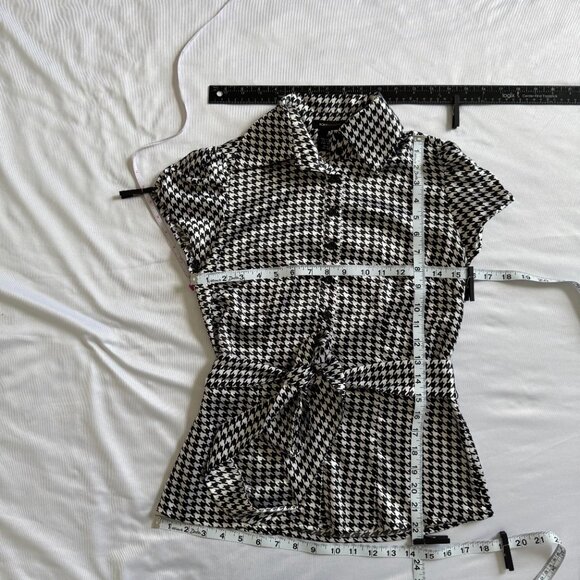 BCBGMAXAZRIA Black & White Houndstooth Cap Sleeve Belted Silhouette Blouse XS - Picture 6 of 11